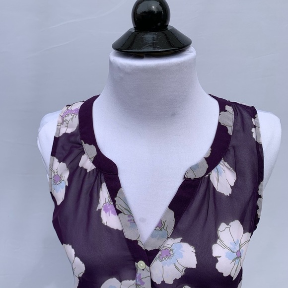 Old Navy Flowered Sheer Top Size XS - Picture 3 of 6